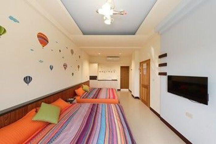 Room 14 of 23