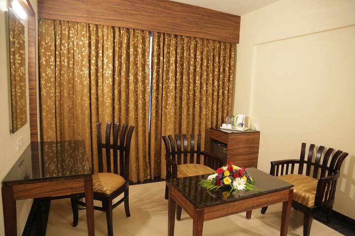 Room 12 of 26