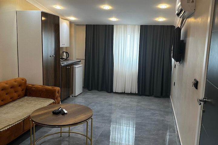 Room 36 of 40