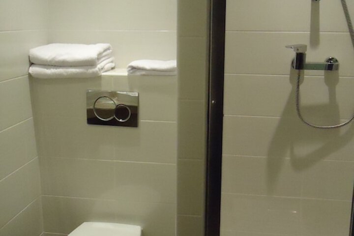 Room 26 of 50