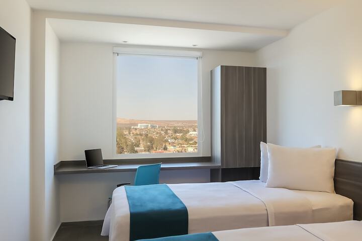 Room 5 of 42
