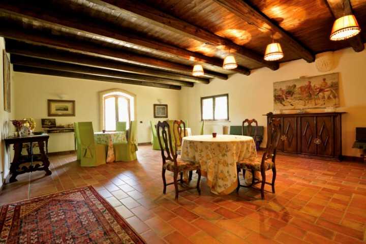 Breakfast area