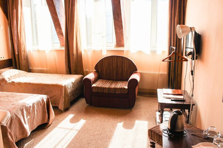 Room 3 of 46
