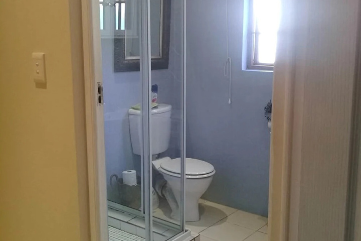 Room 8 of 16