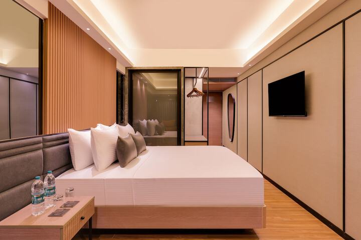 Room 14 of 72