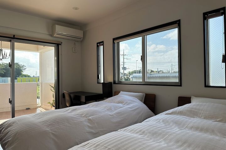 Room 5 of 37