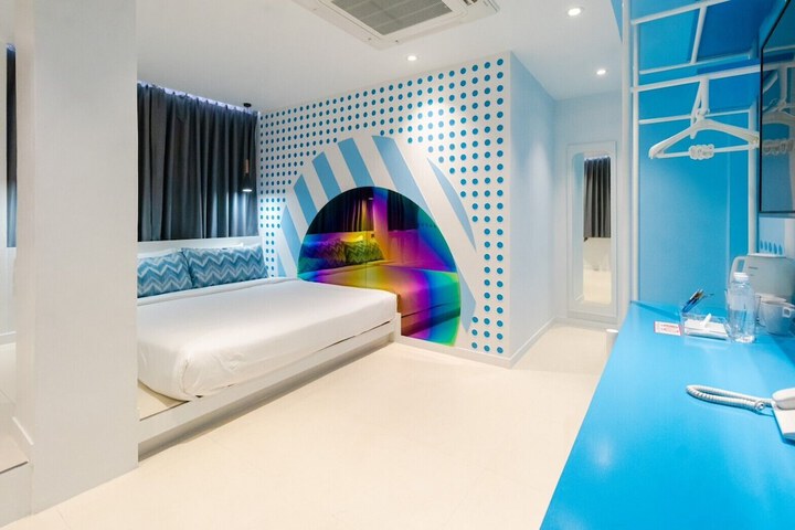 Room 41 of 97