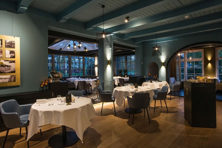 Dining 41 of 110