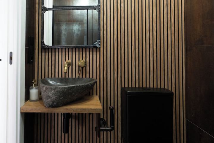 Room 45 of 68