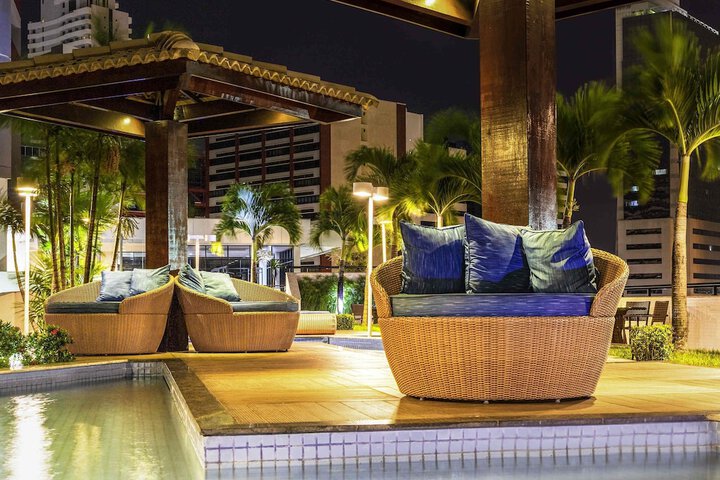 Hotel with Pool