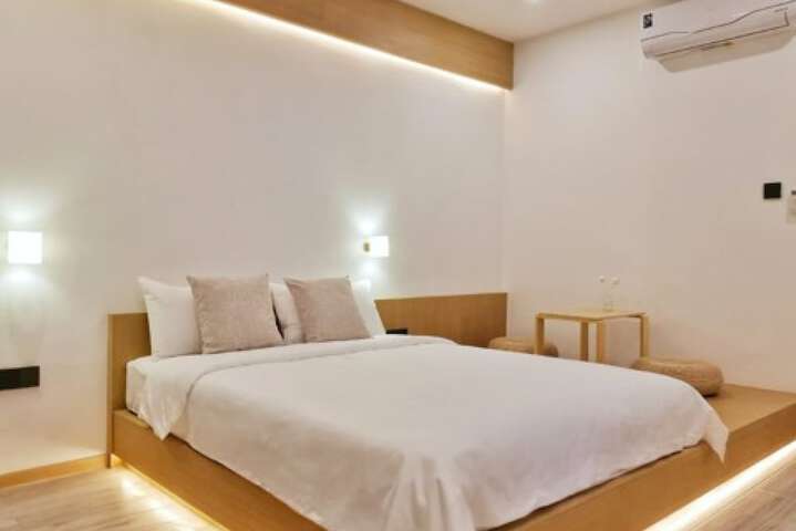 Room 7 of 28