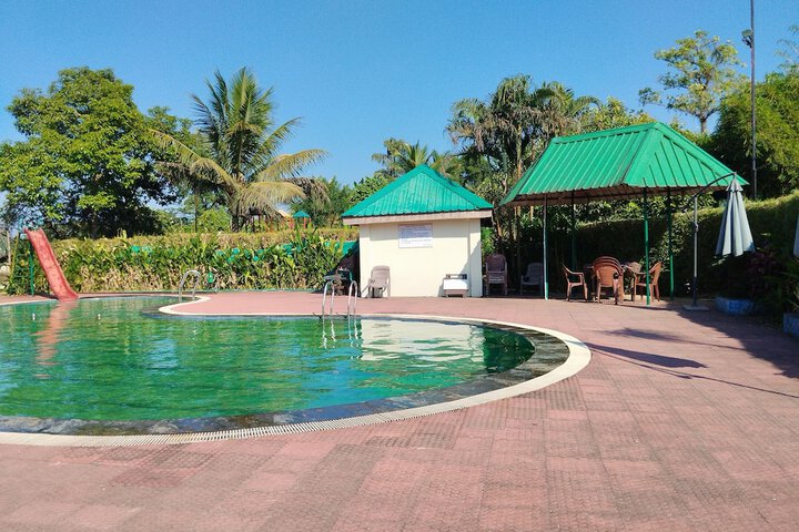 Pool 45 of 66