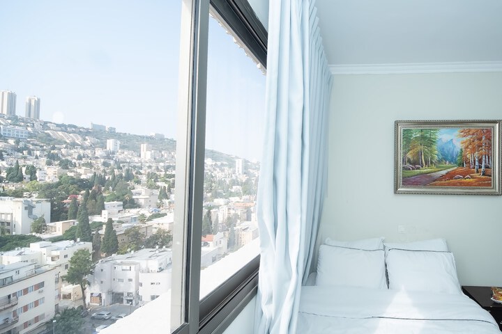 Room 25 of 123