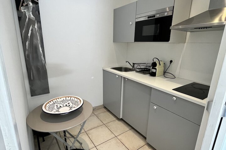 Room 14 of 63