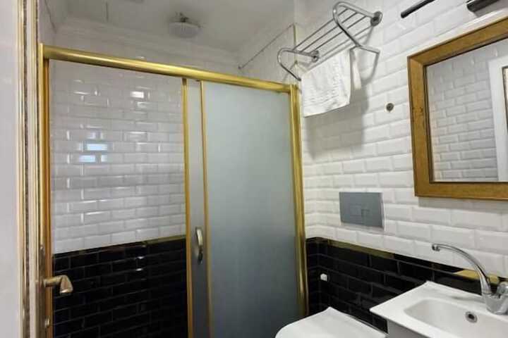 Room 79 of 110