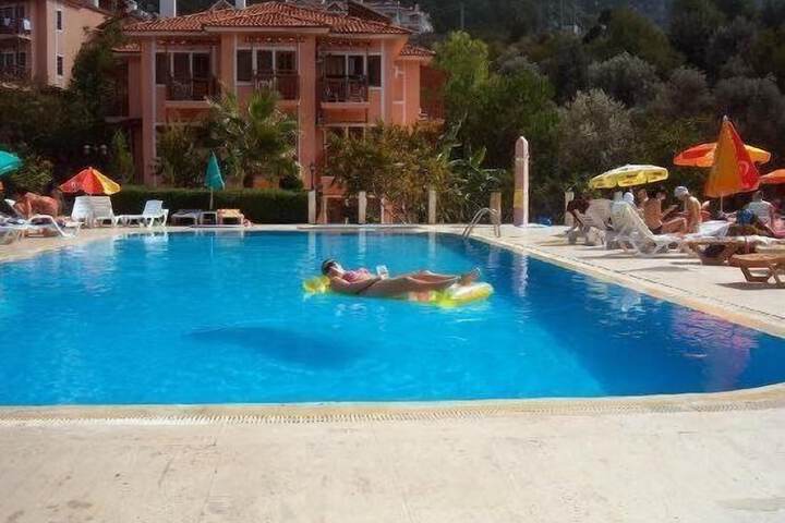 Pool Hotel