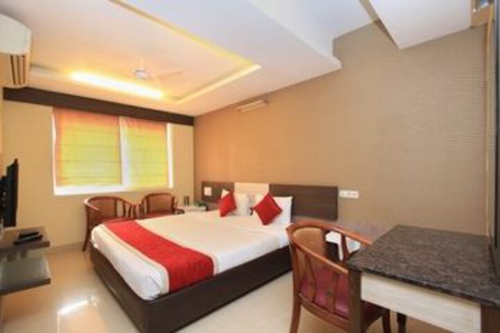 Room 15 of 19