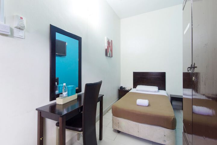 Room 4 of 59