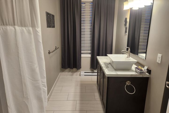 Room 21 of 31