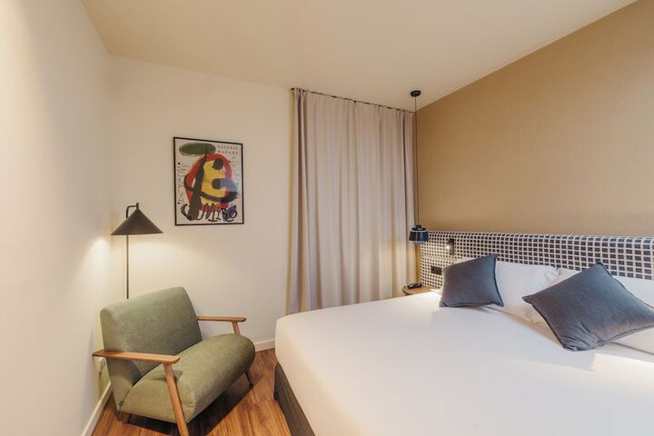 Room 11 of 29