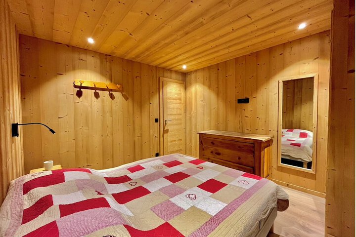 Room 15 of 68