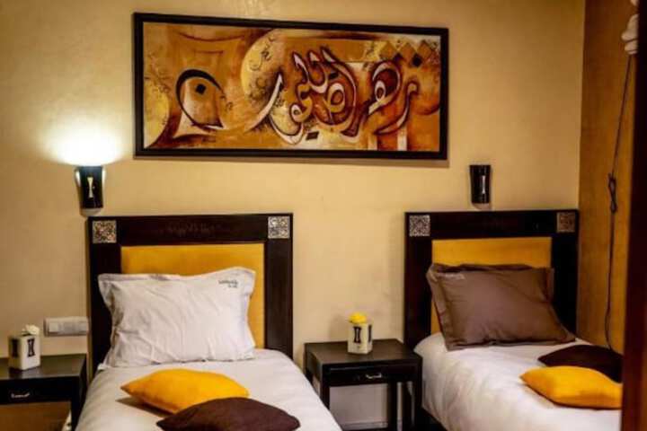 Room 40 of 130