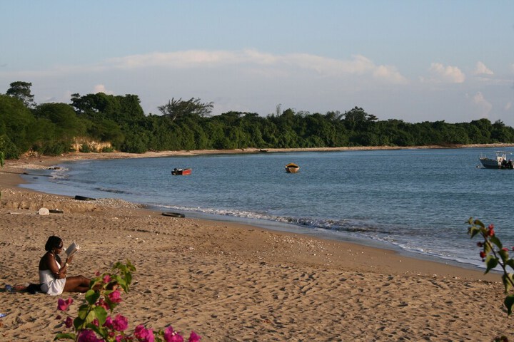 Beach 33 of 43