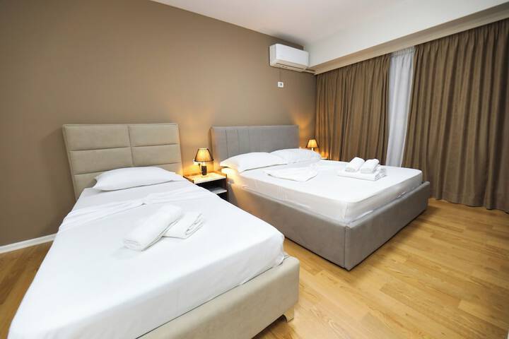 Room 18 of 73