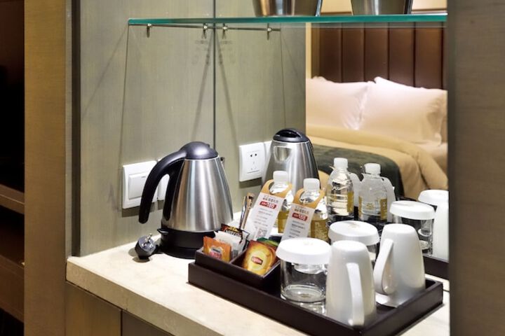 Breakfast/Coffee Service 46 of 114