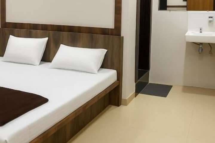 Room 3 of 19