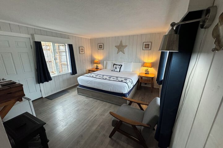 Room 52 of 150