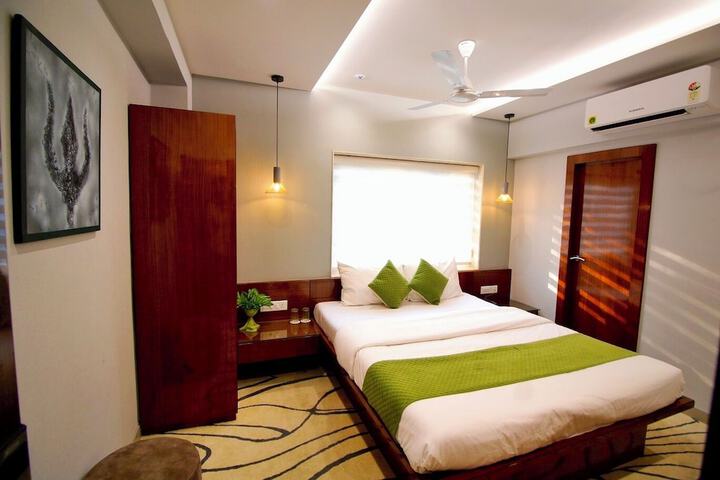 Room 4 of 45