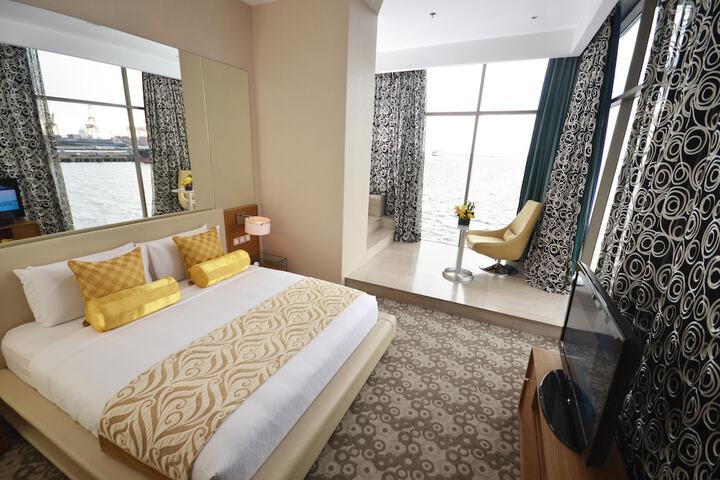 Room 78 of 204