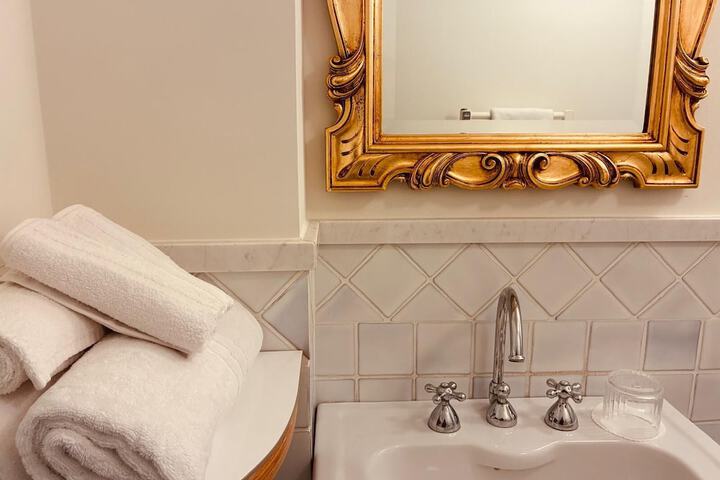 Clean Restrooms