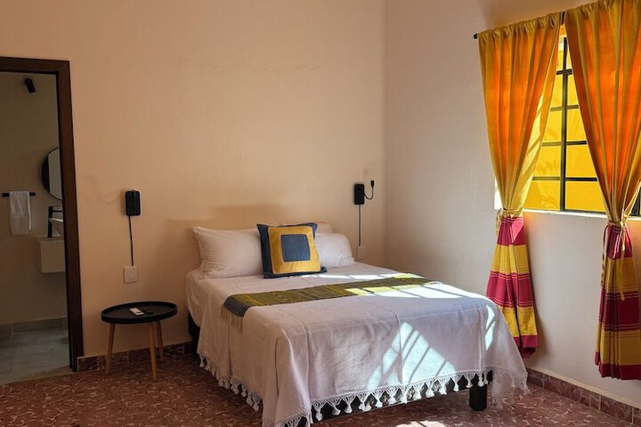 Room 17 of 37