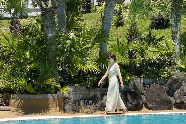 Hotel Pool