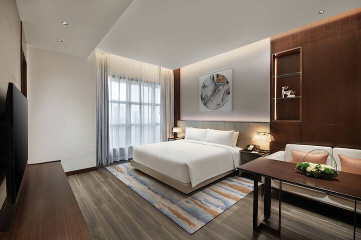 Room 5 of 56