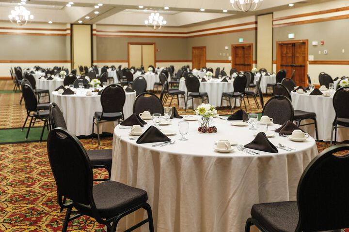 Banquet hall
