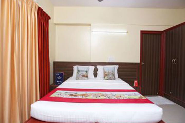 Room 14 of 27