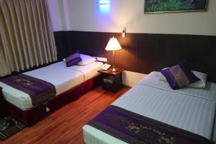 Room 2 of 11