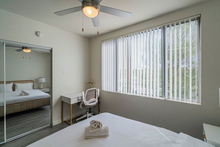 Room 5 of 61