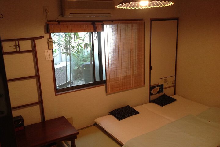 Room 4 of 23