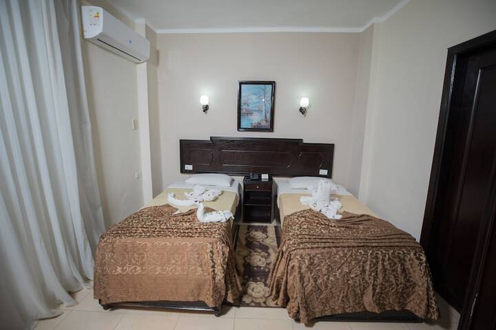 Room 6 of 52