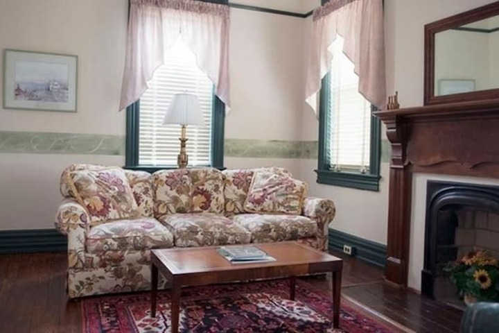 Room 11 of 65