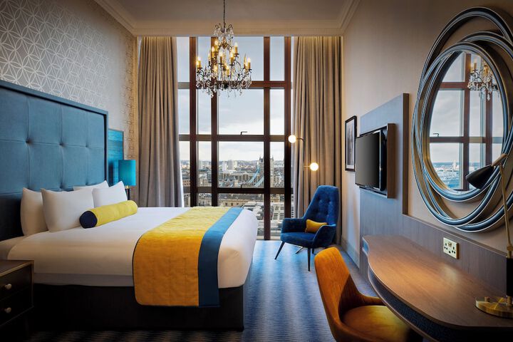 Room 26 of 63