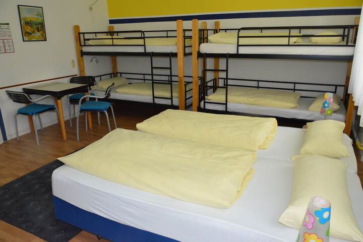 Room 11 of 51