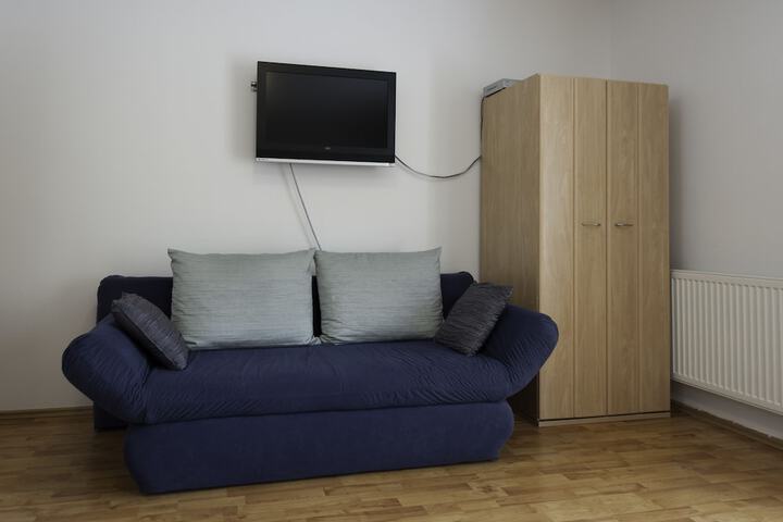 Room 11 of 140
