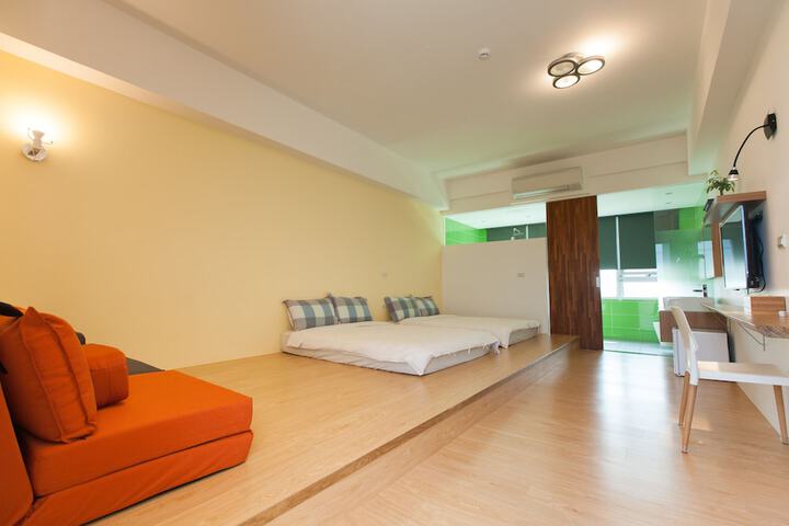 Room 39 of 42