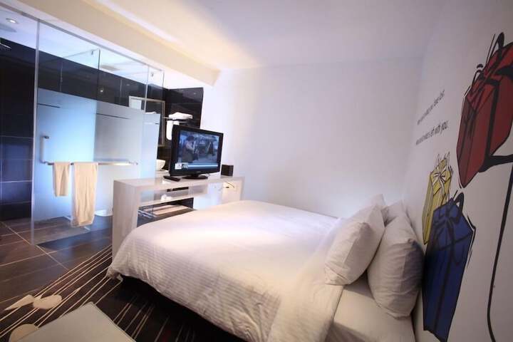 Room 15 of 51