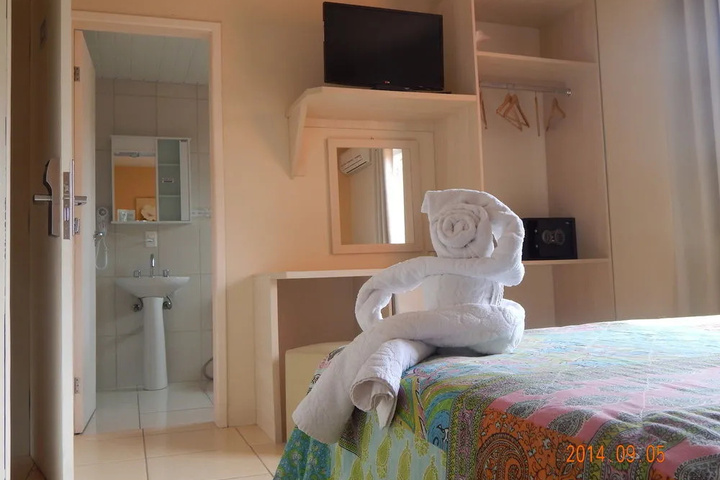 Room 2 of 19